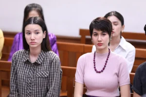 เรื่อง เมืองแก้ว